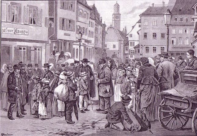 Historischer Kupferstich eines schwäbischen Marktplatzes um 1900: Dutzende Erwachsene und ‚Schwabenkinder‘ mit Bündeln und Stöcken drängen sich vor Bürgerhäusern und Kirchturm, während Arbeitsverträge ausgehandelt werden.